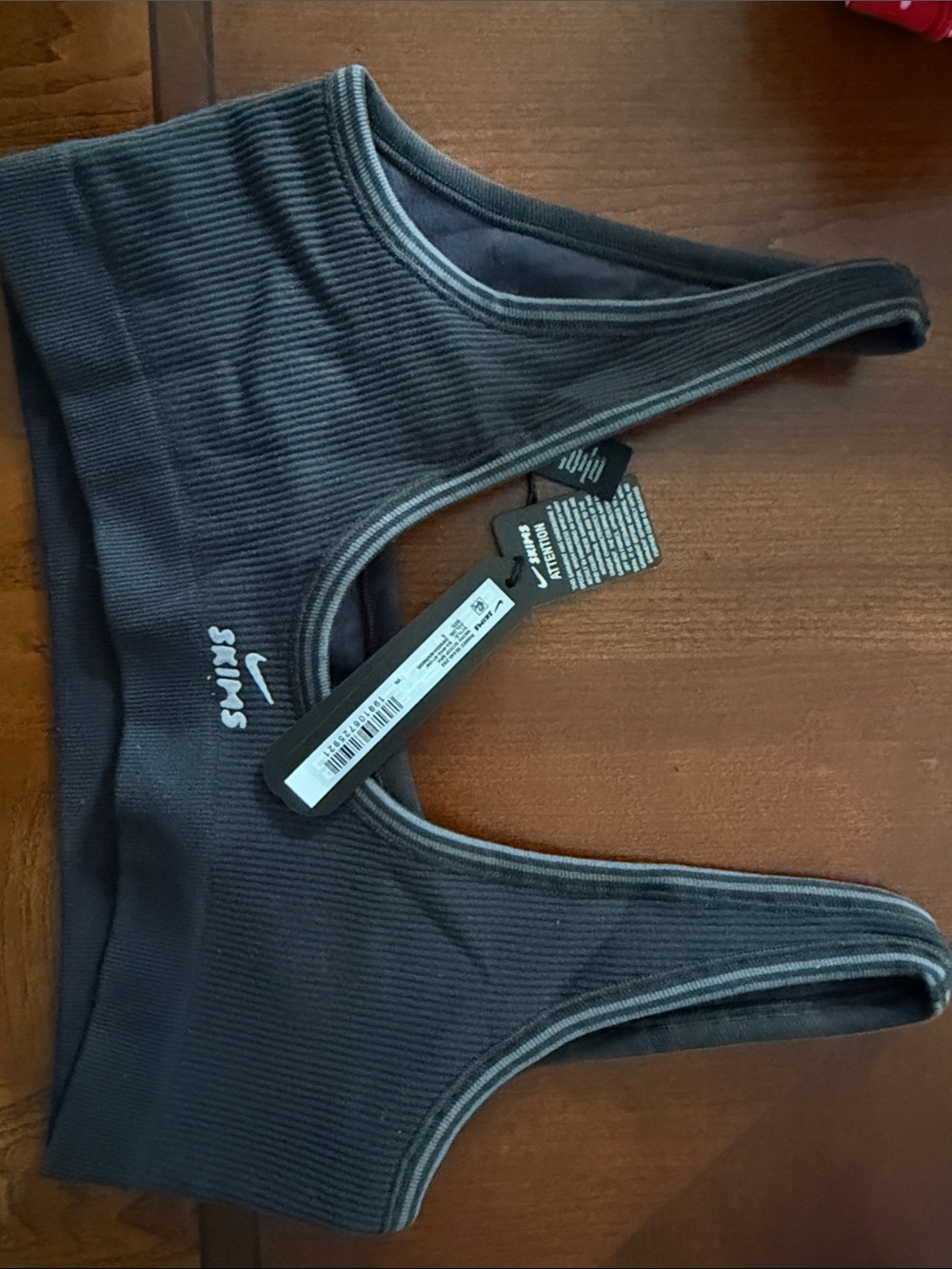 Nike SKIMS Ribbed Seamless Micro Scoop Bra | Black | Size S | NWT
